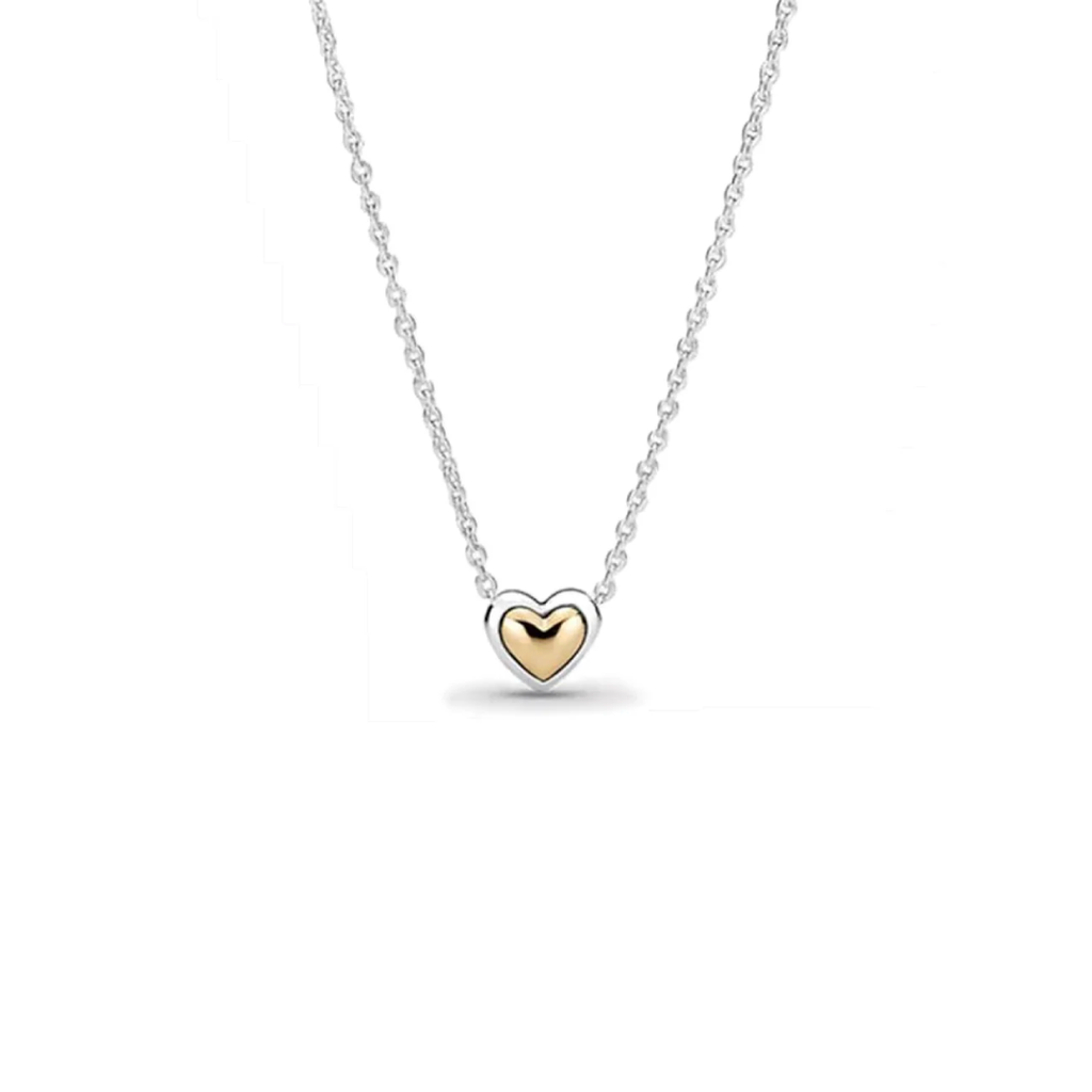 Collar clásico con corazón dorado