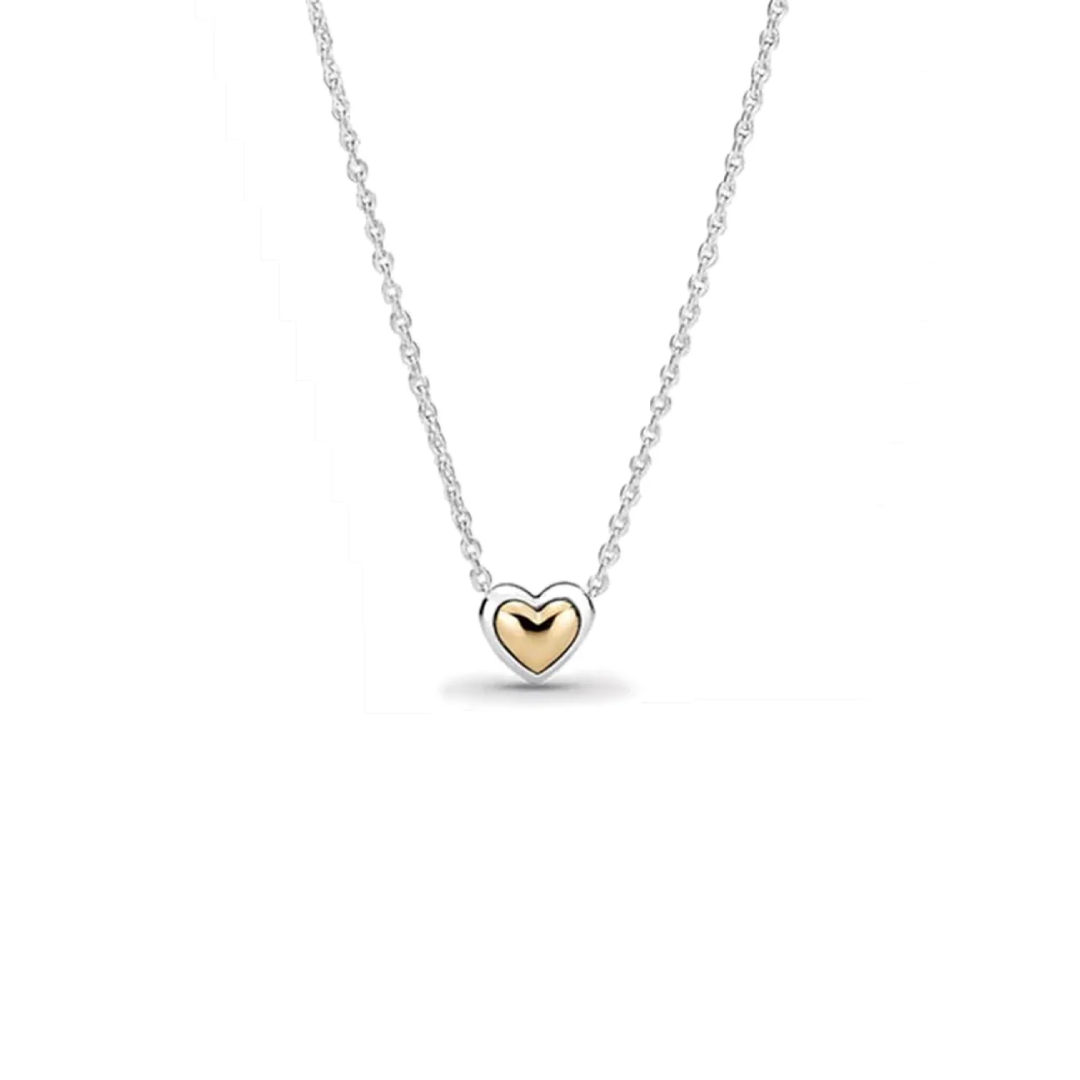Collar clásico con corazón dorado