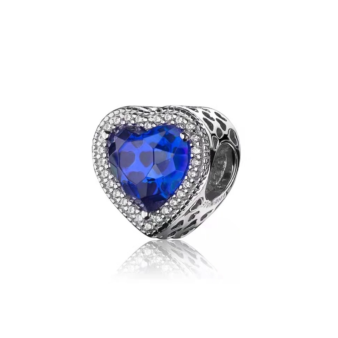 Coração de zircônia azul Charm