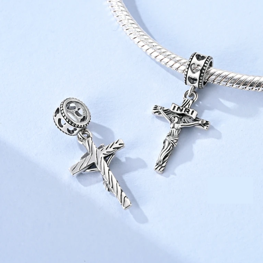 Cruz de Cristo Charm