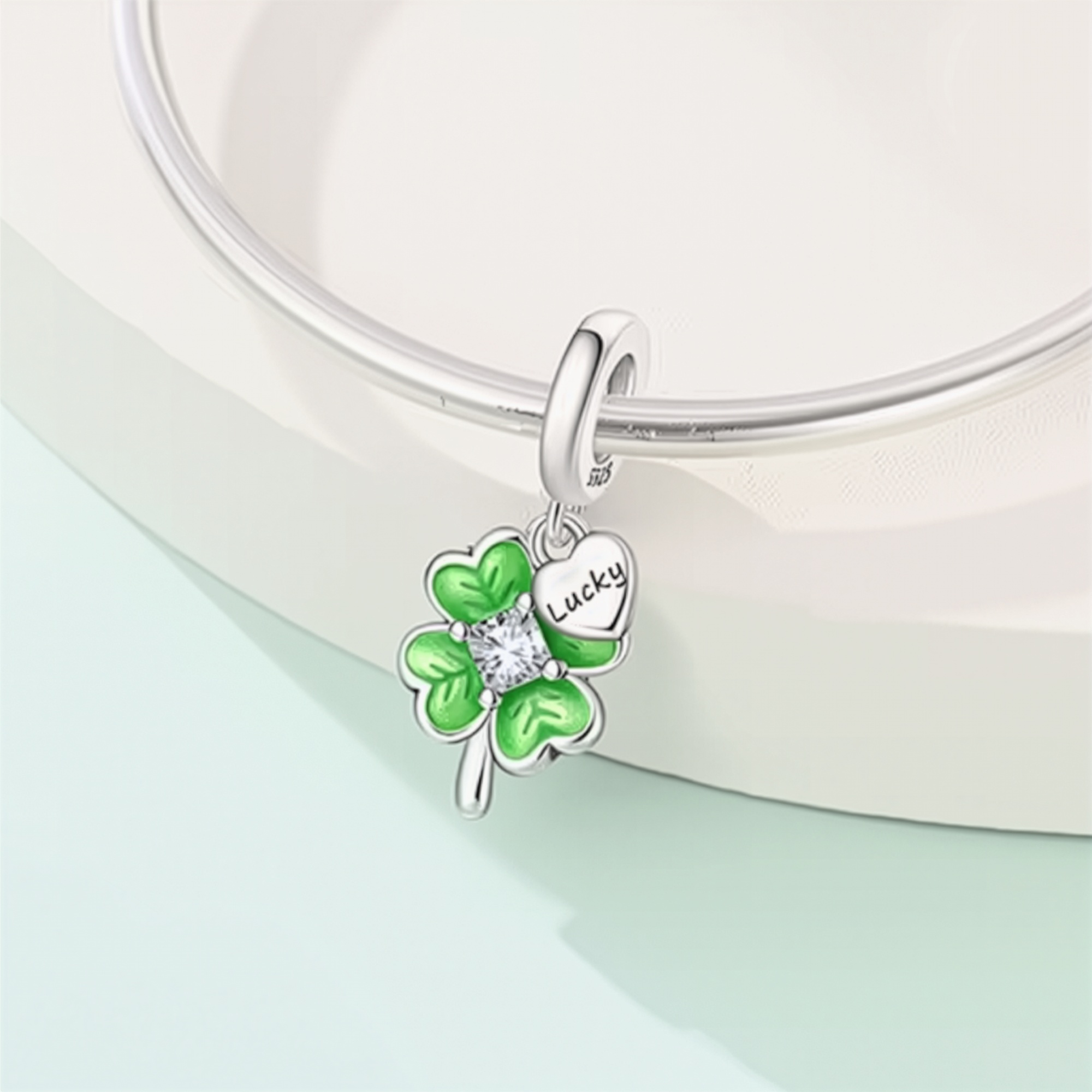 Pingente Charm Trevo da Sorte